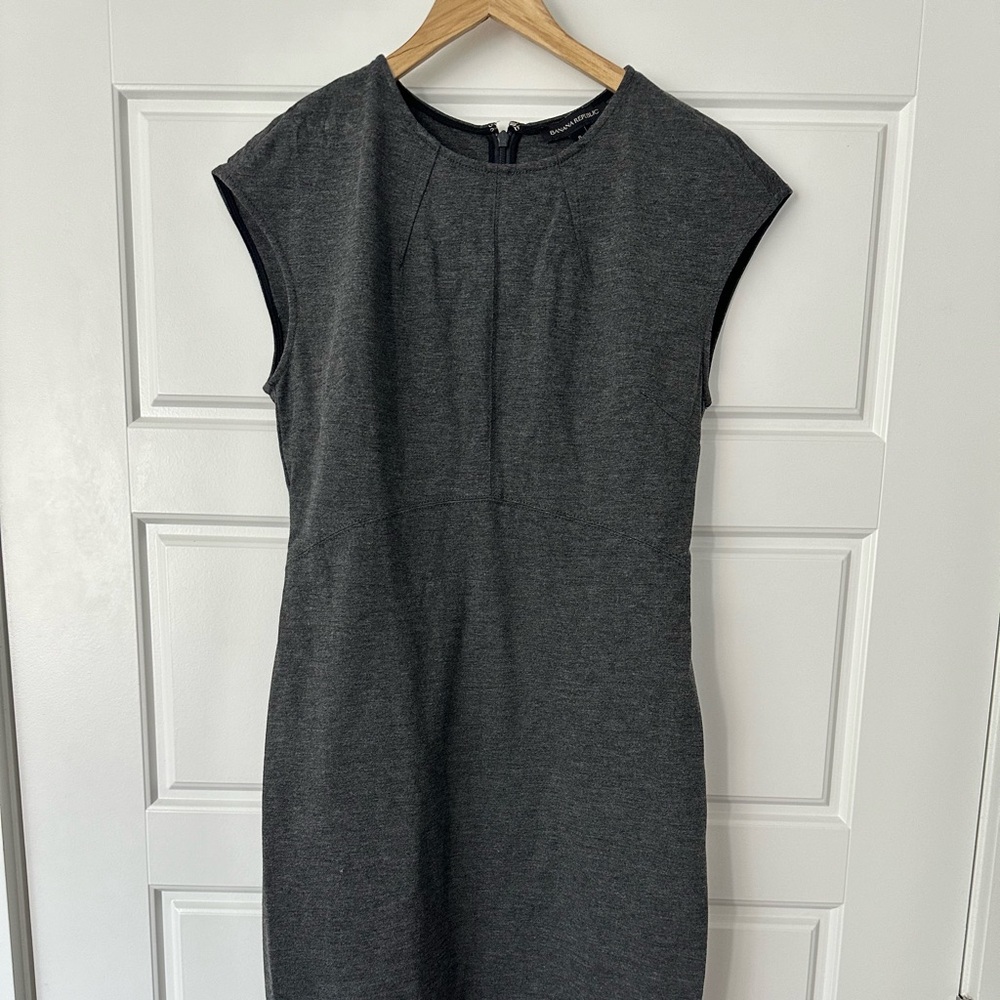 Banana Republic Grey Sheath Dress Above the Knee